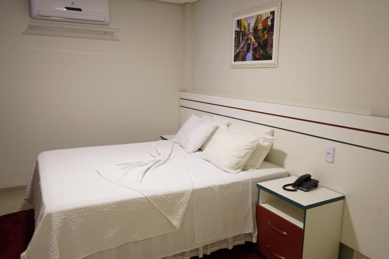 Pak Suites Hotel Luis Eduardo Magalhaes Exterior foto
