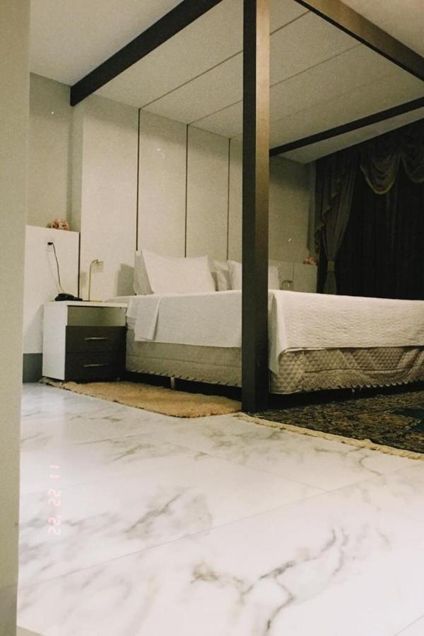 Pak Suites Hotel Luis Eduardo Magalhaes Exterior foto