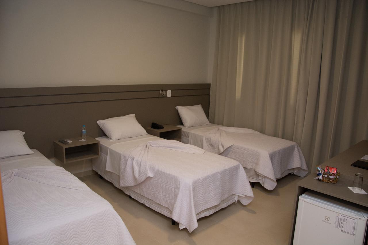 Pak Suites Hotel Luis Eduardo Magalhaes Exterior foto