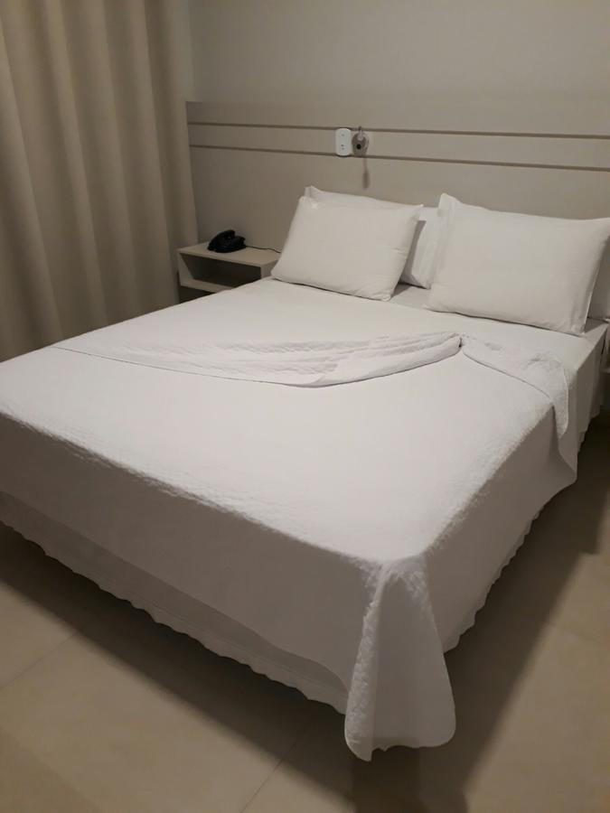 Pak Suites Hotel Luis Eduardo Magalhaes Exterior foto